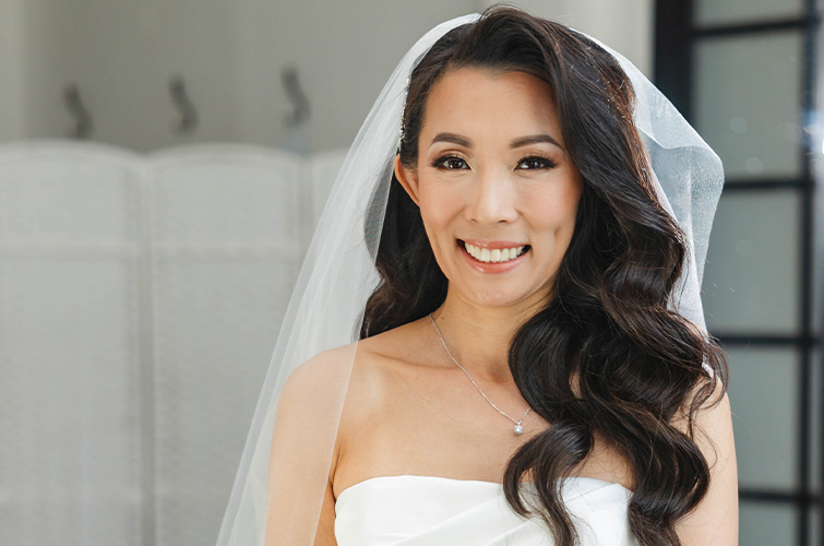 Bride with glam waves