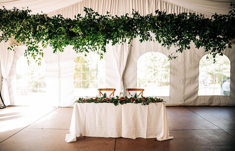 Sweetheart table with greenery - Boulder Creek by Wedgewood Weddings