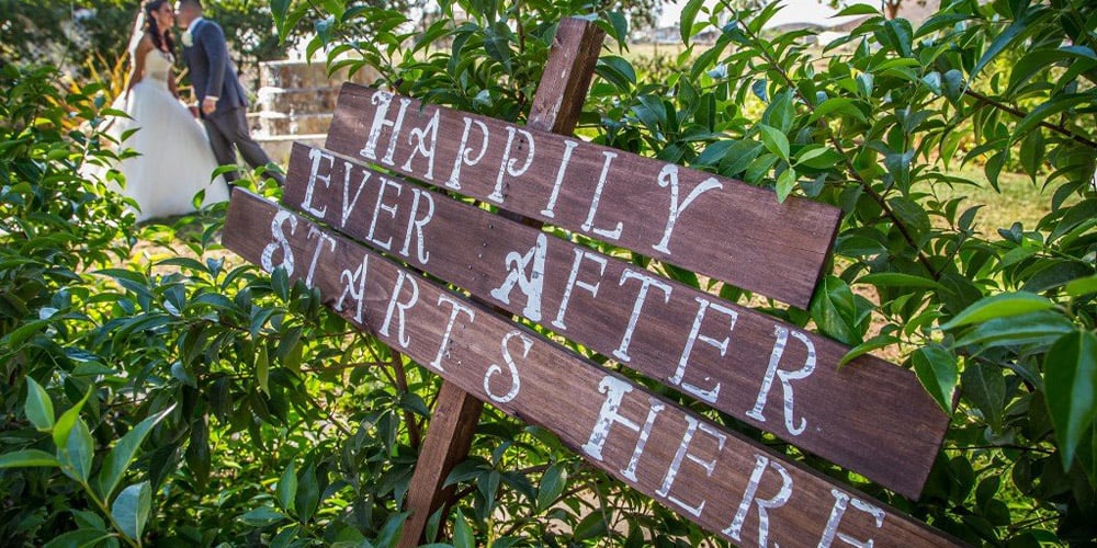 Must-Have Rustic Wedding Details