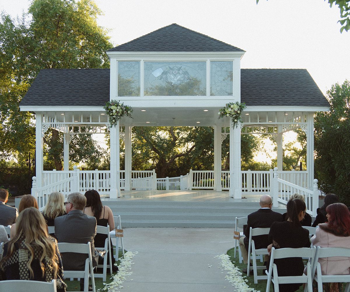 Grand pergola at Lindsay Grove by Wedgewood Weddings