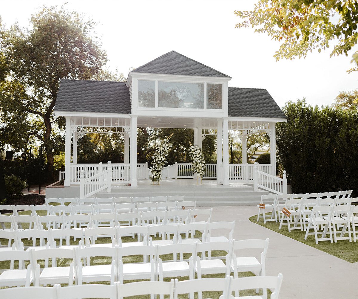 Historic Ceremony Site at Lindsay Grove by Wedgewood Weddings