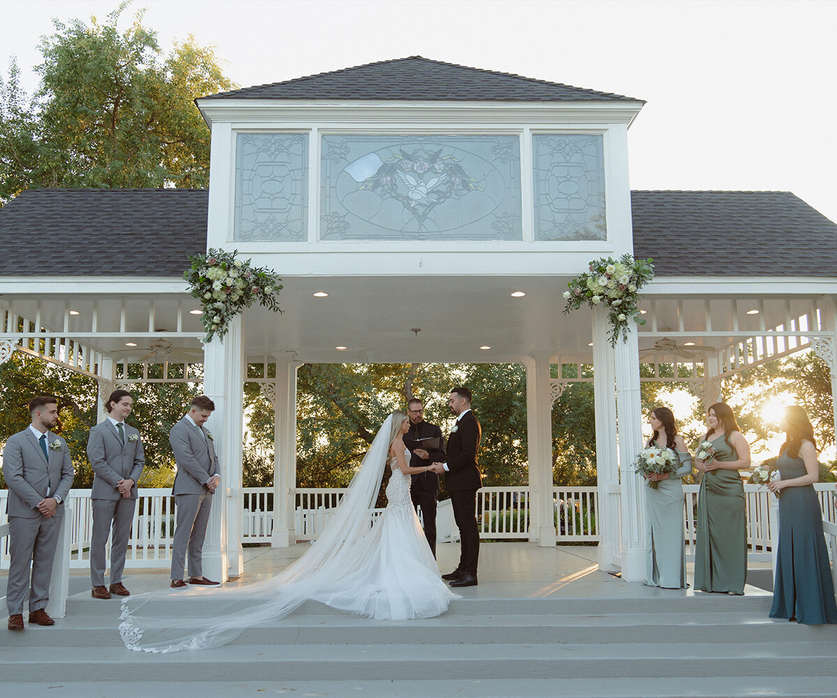 Romantic ceremony site at Lindsay Grove by Wedgewood Weddings