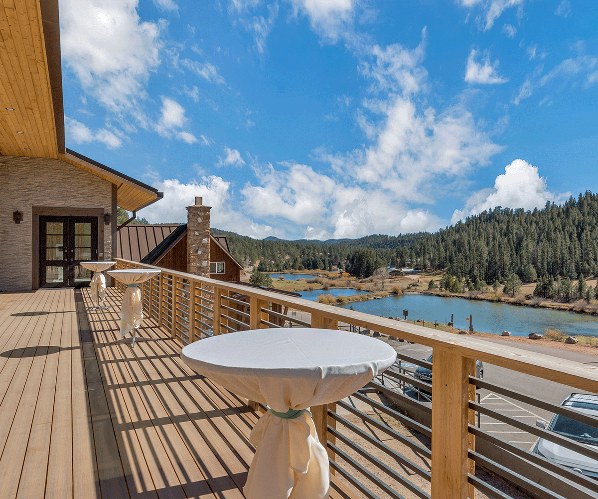 Balcony with lake views - Lake View at Mountain View Ranch