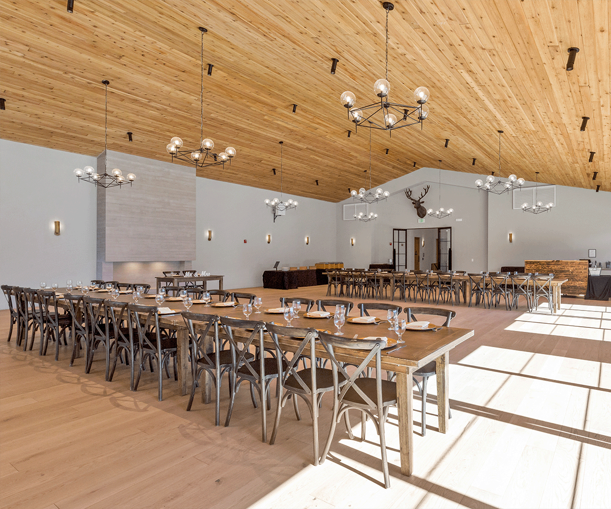 Rustic grand hall at Lake View at Mountain View Ranch