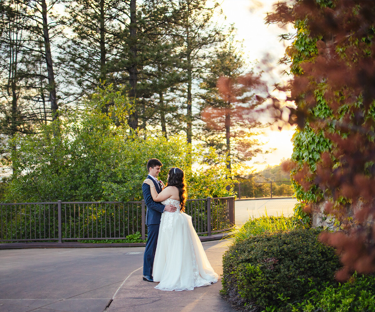 Lush Greenery at Winchester Estate by Wedgewood Weddings