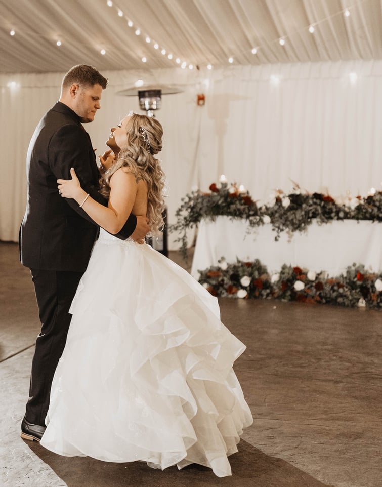 Katie & Shads first dance at Stonebridge Manor