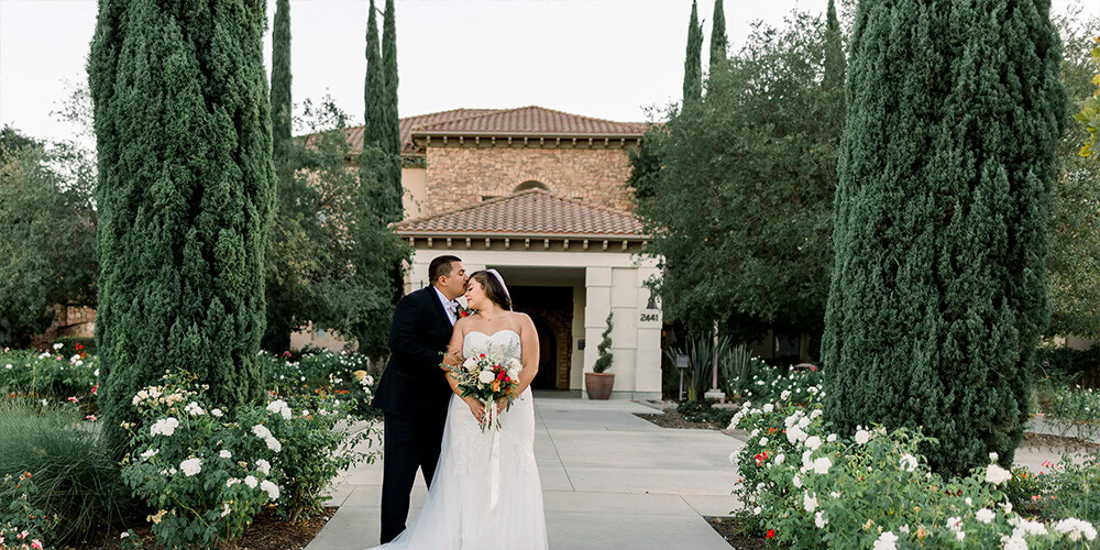 Stunning Vellano Estate Real Wedding Feature