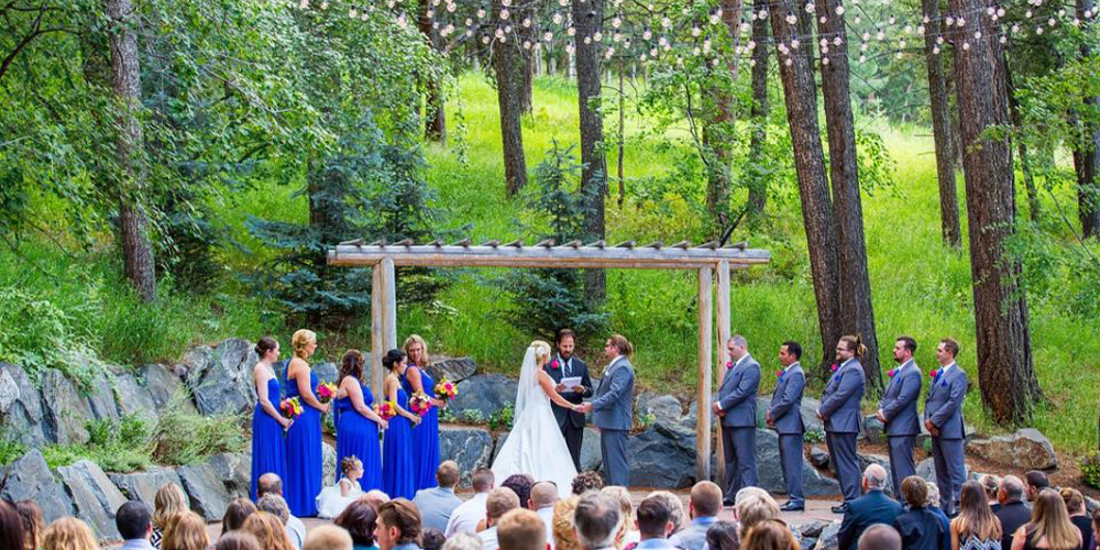 It's Rockies wedding season! (via - Colorado Rockies