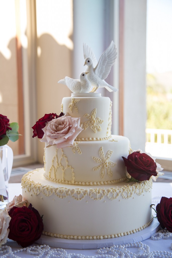 dove cake table at Wedgewood Weddings