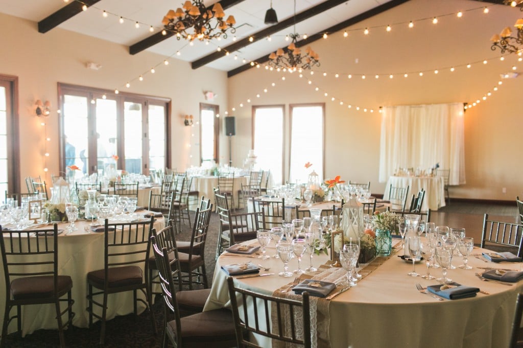 rustic wedding seating arrangement with lights