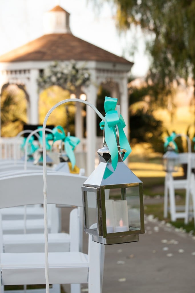 wedding aisle lantern decor