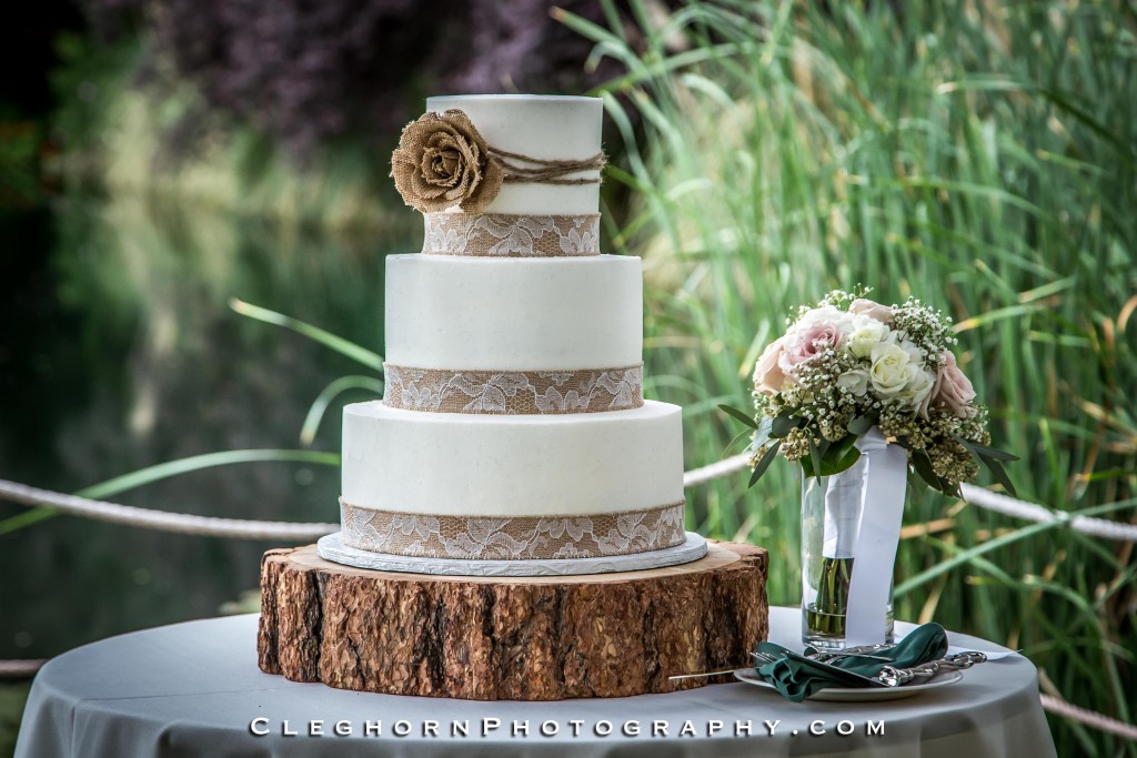 rustic wedding cake with burlap